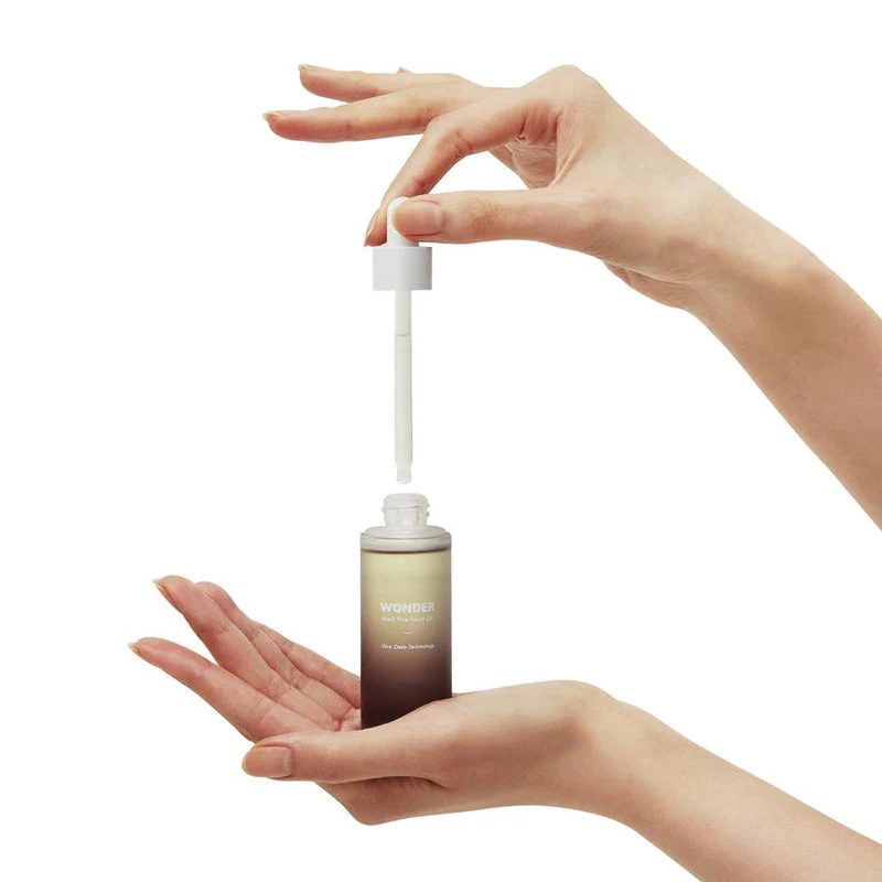 Haruharu Wonder Black Rice Facial Oil (30ml) - Image 2