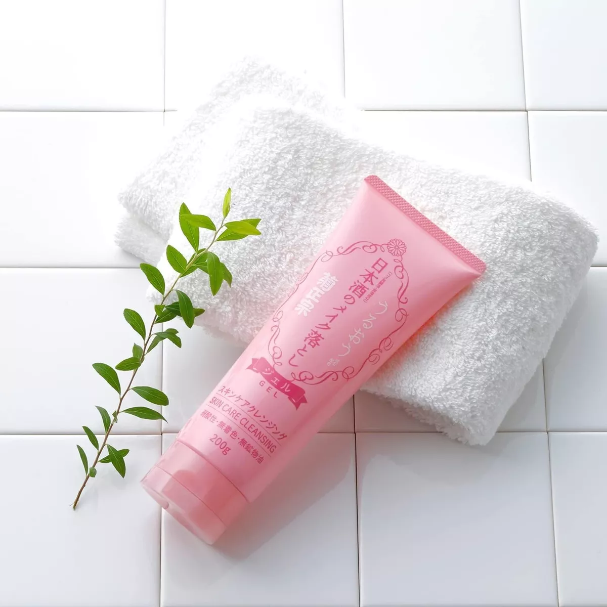 KIKUMASAMUNE Japanese Sake Skin Care Cleansing Gel (200g) - Image 3